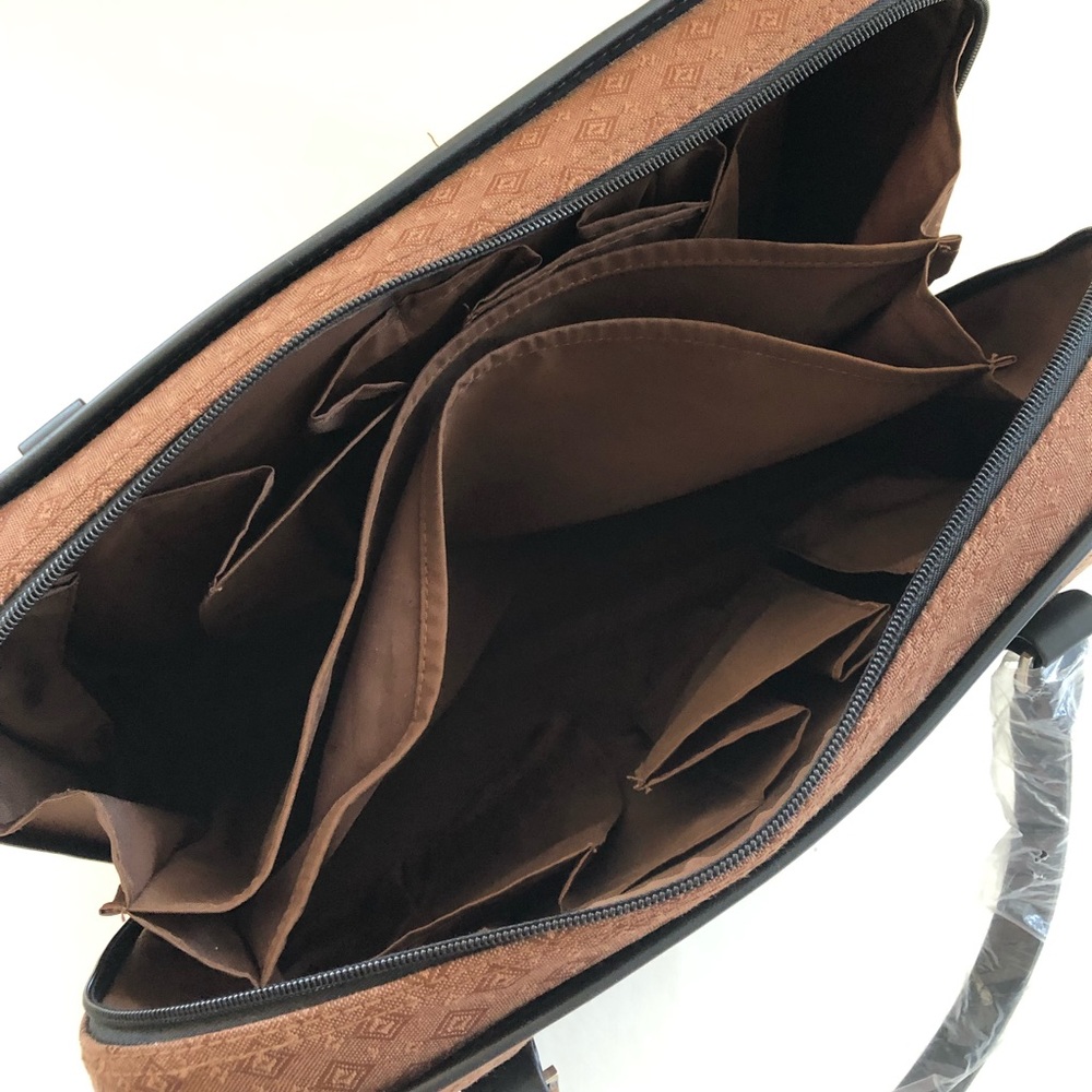 NWTO Joe Mangano Purse/Luggage bag - Picture 4 of 8